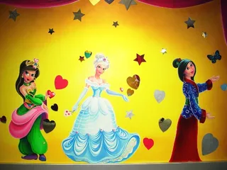 Wizzy world - princess wall